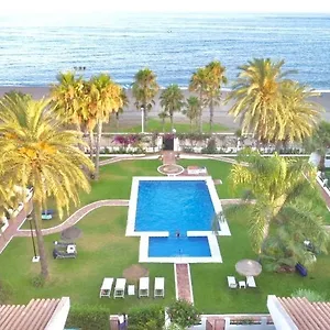 Beachfront Oasis In Costa Del Sol. Сasa de vacaciones Caleta de Vélez